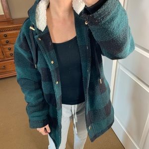 FOREVER 21 WINTER COAT - SIZE SMALL